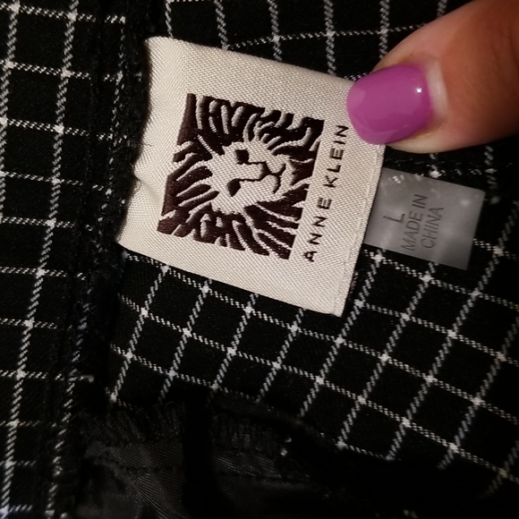 ❤️ 3 For $15 SALE Anne Klein pull on capris Large - Picture 2 of 5
